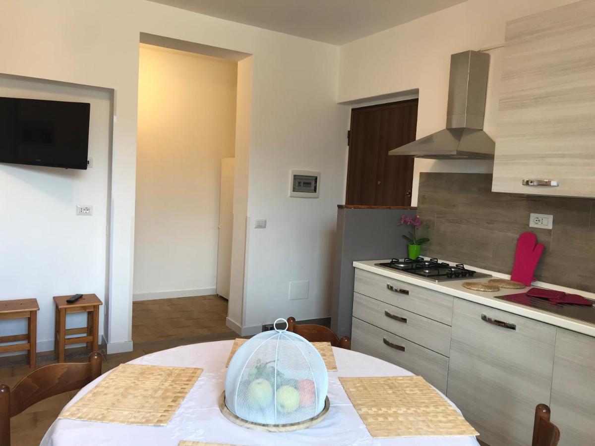 Casa Carolina Ground Floor Apartment 2-4 Sleeps Bellagio Bagian luar foto